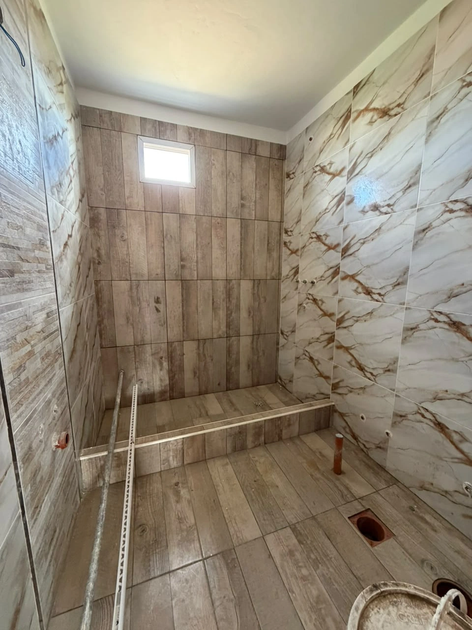 property-1792852469080-12
